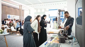 ابتكار يعتمد الذكاء الاصطناعي.. جهاز جديد يفرز النفايات ذاتياً بدقة عالية